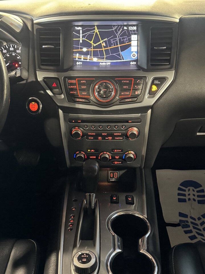 Used 2019 Nissan Pathfinder SL AWD/4WD image 12