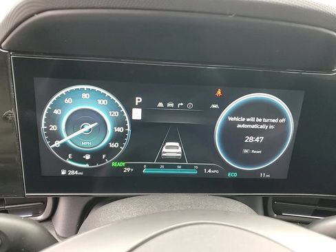 Certified 2025 Hyundai Elantra SEL w/ Cargo Package image 19