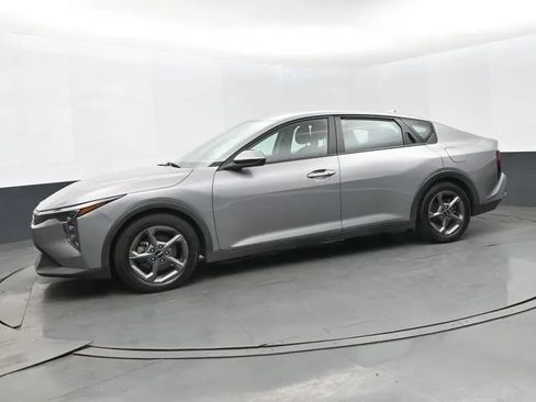 Used 2025 Kia K4 FWD image 5