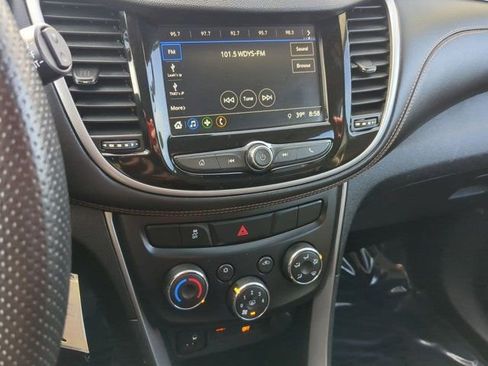 Used 2018 Chevrolet Trax LS image 11
