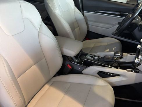 Used 2023 Kia Telluride S w/ S Sunroof Package image 6