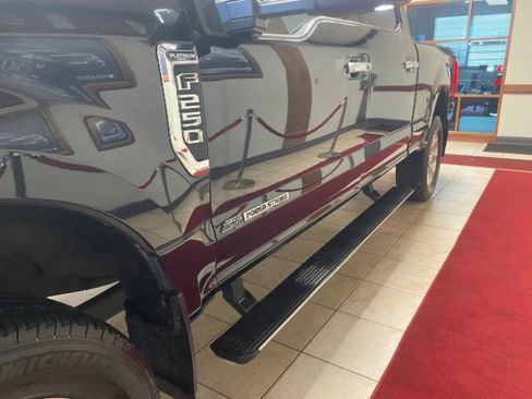 Used 2018 Ford F250 Platinum w/ Platinum Ultimate Package image 14