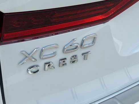 New 2026 Volvo XC60 T8 Ultra w/ Protection Package Premier AWD/4WD image 8