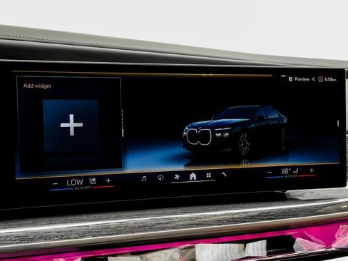 Used 2025 BMW 760i xDrive image 23