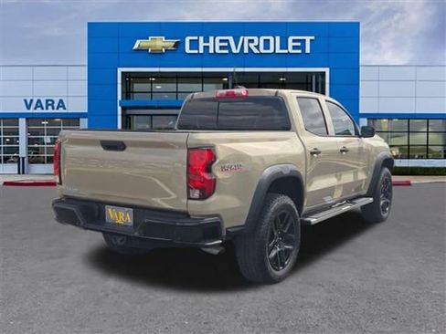 Certified 2024 Chevrolet Colorado Trail Boss AWD/4WD image 5