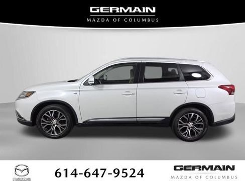 Used 2018 Mitsubishi Outlander GT AWD/4WD image 12