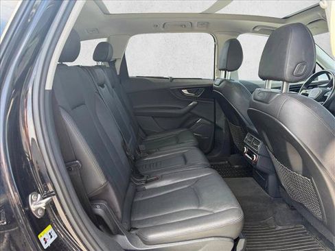 Used 2017 Audi Q7 3.0T Prestige w/ Prestige Package AWD/4WD image 14