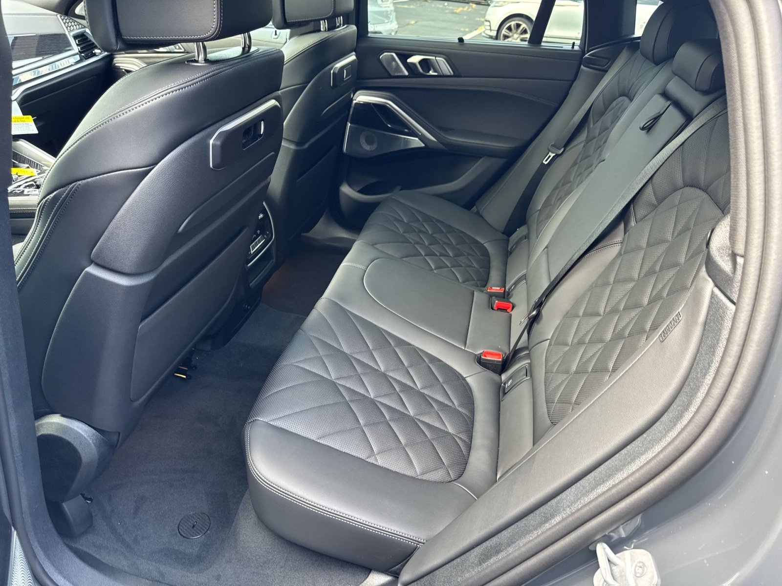 New 2027 BMW X6 M60i AWD/4WD image 25
