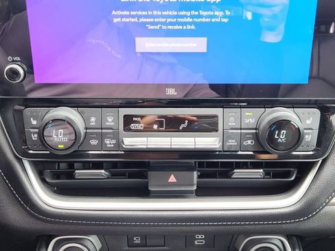 Certified 2025 Toyota Grand Highlander FWD image 18