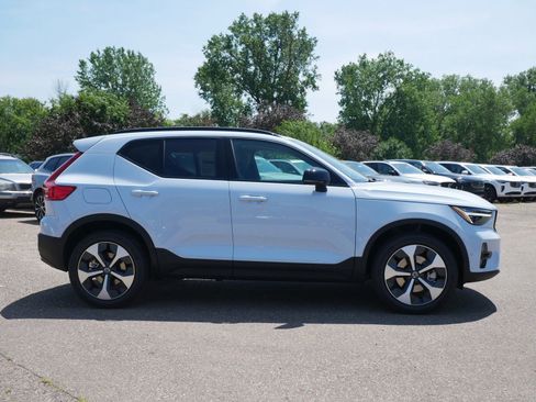 New 2026 Volvo XC40 B5 Plus w/ Protection Package Premier image 2