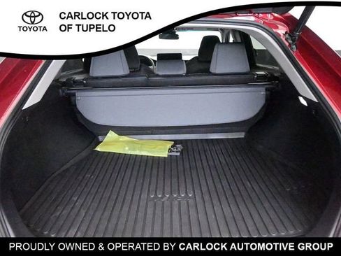 Used 2023 Toyota Venza LE image 24