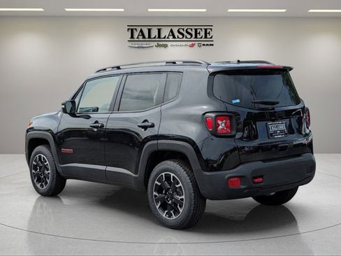 New 2023 Jeep Renegade Trailhawk image 7