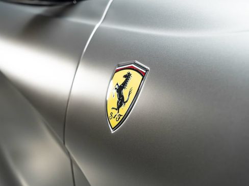 Used 2021 Ferrari 812 GTS RWD image 12