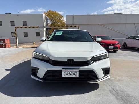 Used 2023 Honda Civic EX image 4