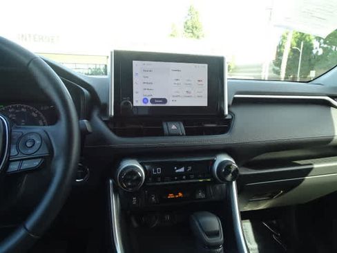 Used 2025 Toyota RAV4 XLE w/ Convenience Package AWD/4WD image 27