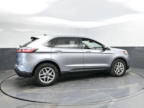 Used 2024 Ford Edge SEL AWD/4WD image 2
