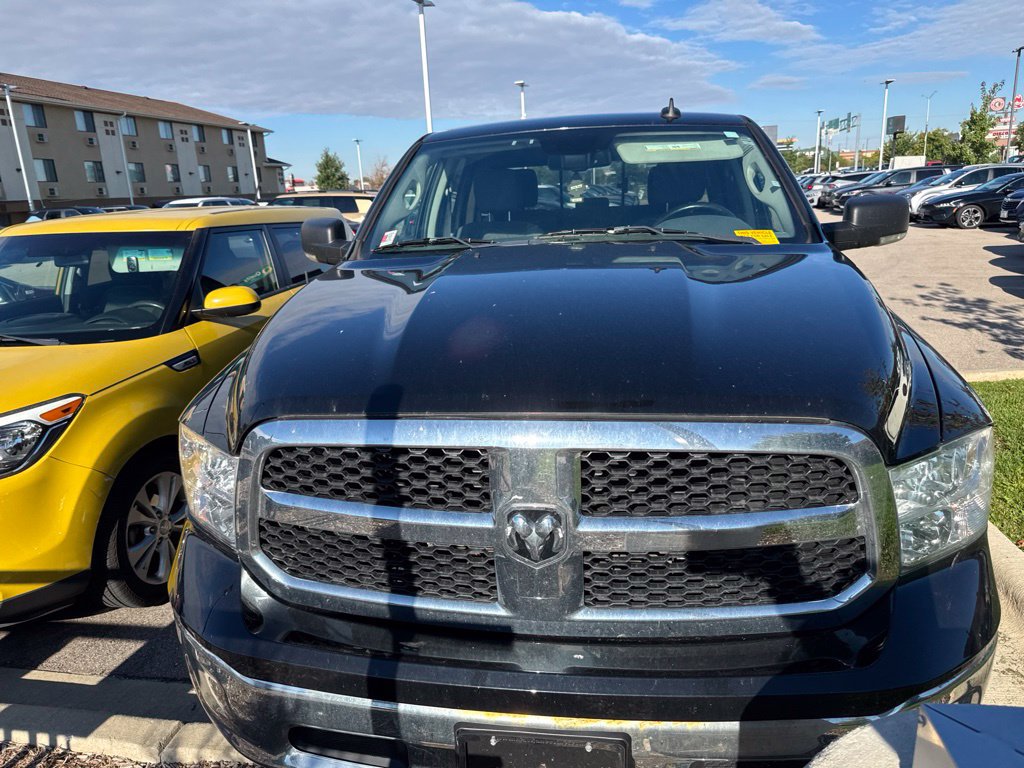 Used 2020 RAM 1500 Classic SLT w/ Luxury Group AWD/4WD image 2