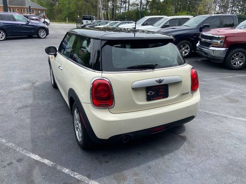 Used 2015 MINI Cooper 2-Door Hardtop FWD image 8