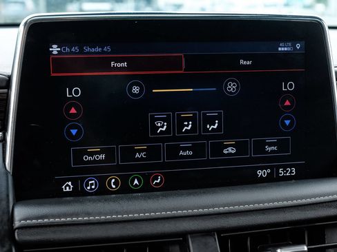 Used 2021 Chevrolet Tahoe Premier w/ Premium Package RWD image 30