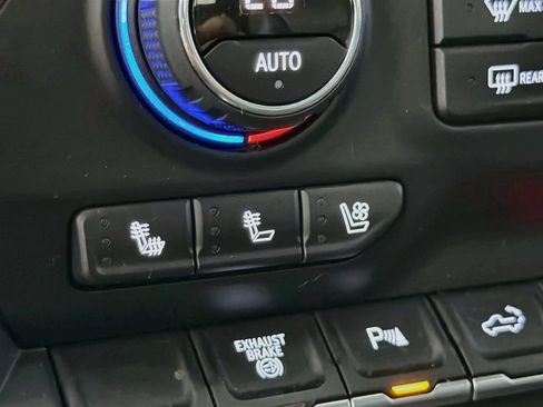 Used 2020 Chevrolet Silverado 2500 LTZ w/ LTZ Plus Package RWD image 25