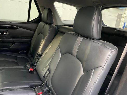 Certified 2025 Honda Pilot EX-L image 39