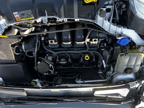 Used 2014 Ford Focus S image 18