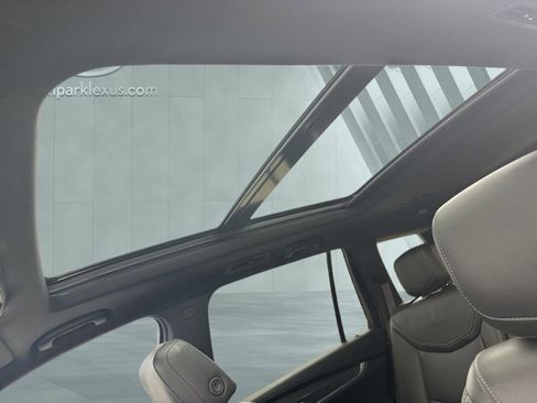 Used 2023 Cadillac XT6 Sport image 21