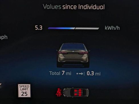 Used 2025 BMW i5 eDrive40i w/ Premium Package image 10