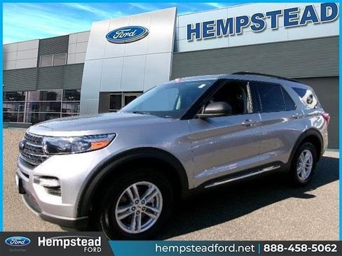 Certified 2022 Ford Explorer XLT w/ Equipment Group 202A image 1