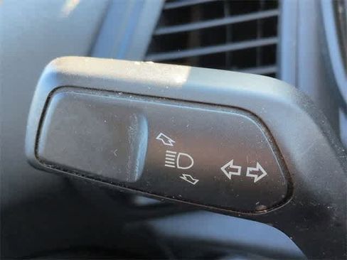 Used 2020 Ford EcoSport Titanium image 28