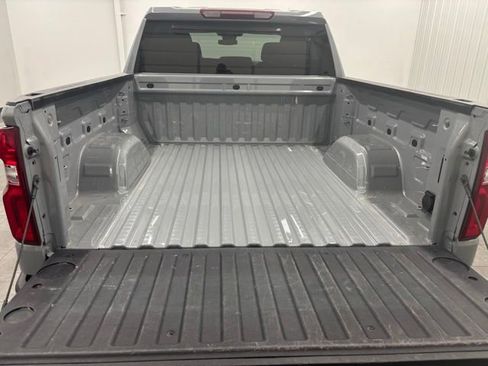 Used 2024 Chevrolet Silverado 1500 RST w/ Z71 Off-Road Package AWD/4WD image 10