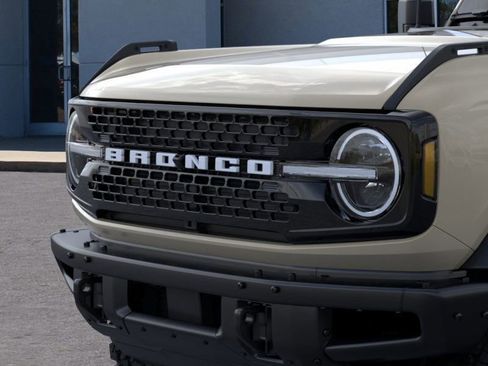 New 2025 Ford Bronco Badlands image 19