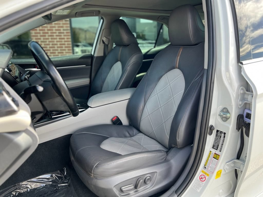 Used 2019 Toyota Camry XLE w/ Driver Assist Package FWD image 23