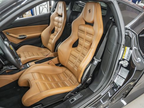 Used 2016 Ferrari 488 GTB RWD image 22