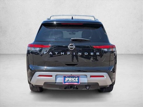 Used 2023 Nissan Pathfinder Platinum FWD image 7
