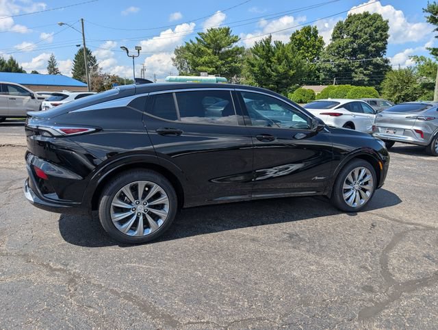 New 2026 Buick Envista Avenir FWD image 9