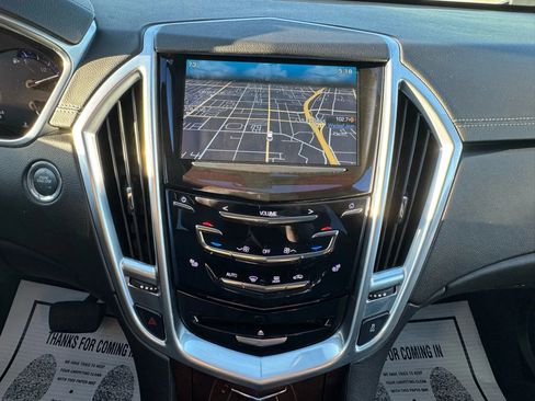 Used 2014 Cadillac SRX Luxury image 24