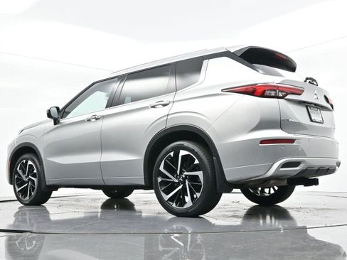 Used 2023 Mitsubishi Outlander SEL image 47