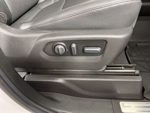 Used 2022 Chevrolet Silverado 1500 LTZ w/ Safety Package II image 7