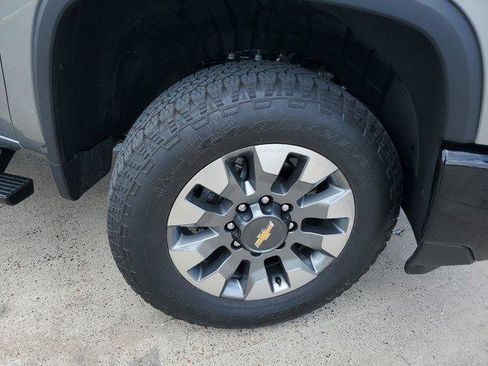 New 2026 Chevrolet Silverado 2500 Custom w/ Custom Convenience Package AWD/4WD image 8