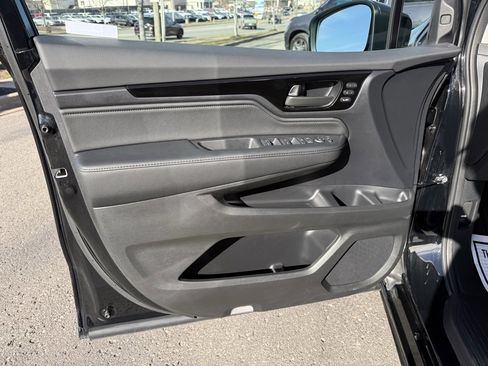 Used 2026 Honda Odyssey Touring image 13