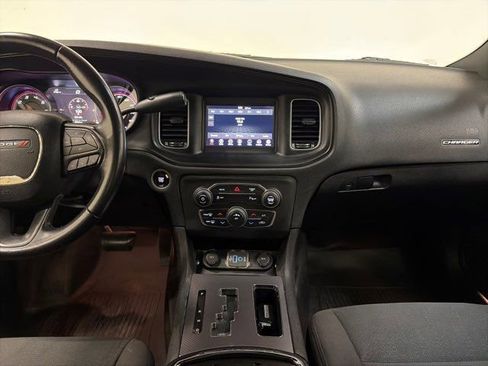 Used 2019 Dodge Charger Police w/ Street Appearance Group image 32