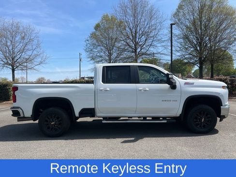 Used 2023 Chevrolet Silverado 2500 LT w/ Convenience Package image 5