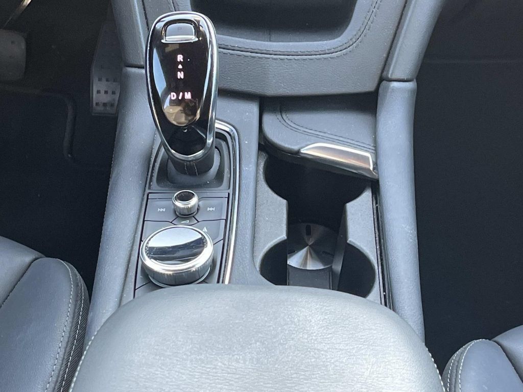 Certified 2023 Cadillac XT5 Premium Luxury w/ Technology Package FWD image 18