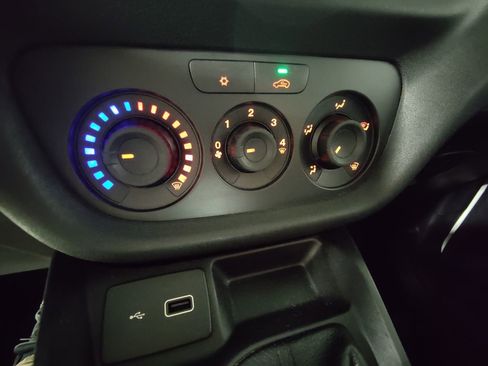 Used 2021 RAM ProMaster City Tradesman image 28