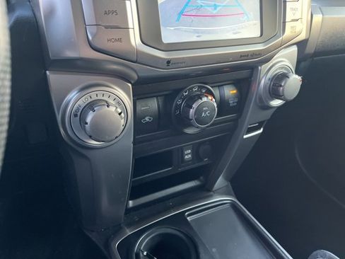 Used 2016 Toyota 4Runner SR5 image 25