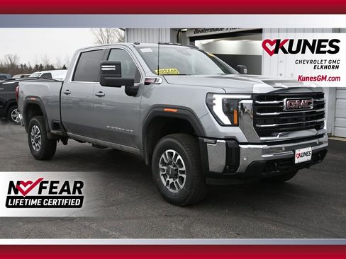 Used 2025 GMC Sierra 3500 SLE w/ SLE Value Package image 1