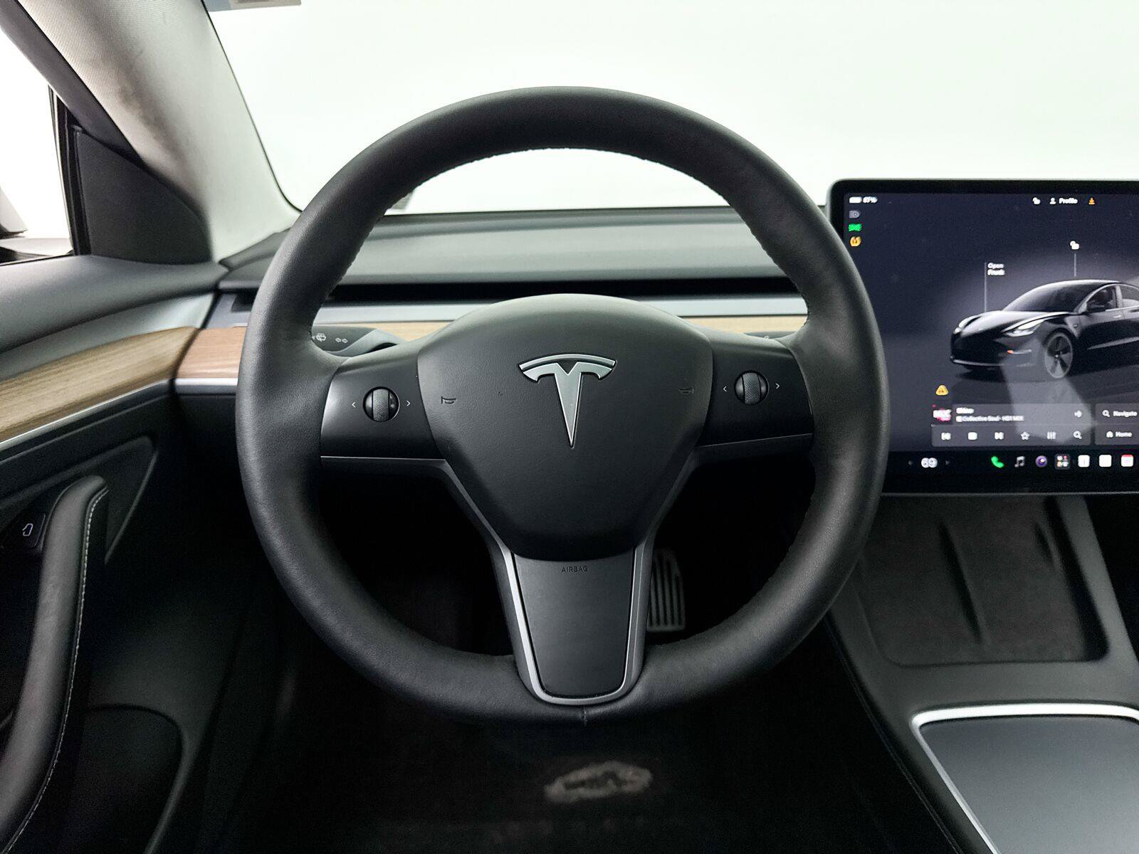 Used 2023 Tesla Model 3 Standard Range RWD image 32