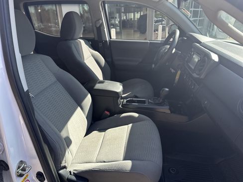 Used 2018 Toyota Tacoma SR w/ SR Convenience Package AWD/4WD image 26