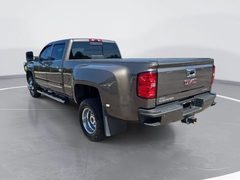 Used 2015 GMC Sierra 3500 Denali w/ Duramax Plus Package RWD image 6